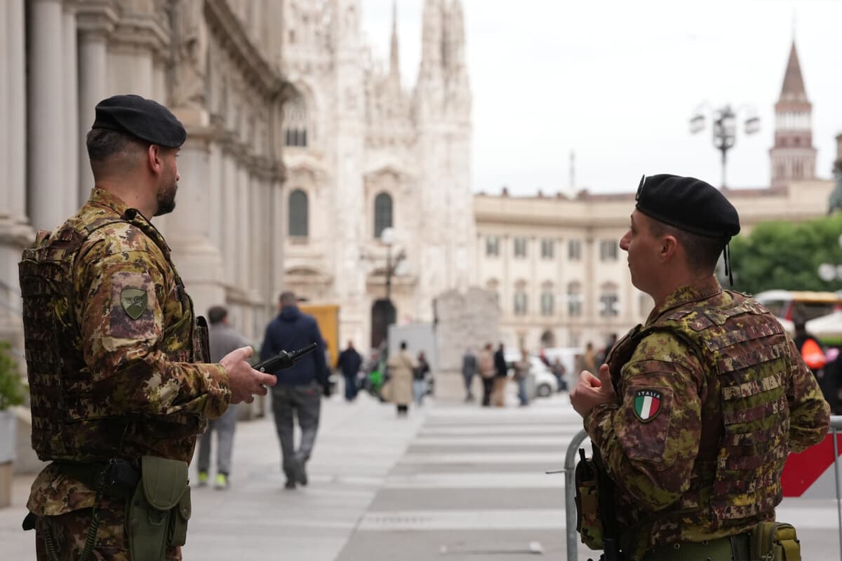 Manifestazione a "effetto sorpresa" e parà in strada: Milano blindata per il sabato di proteste