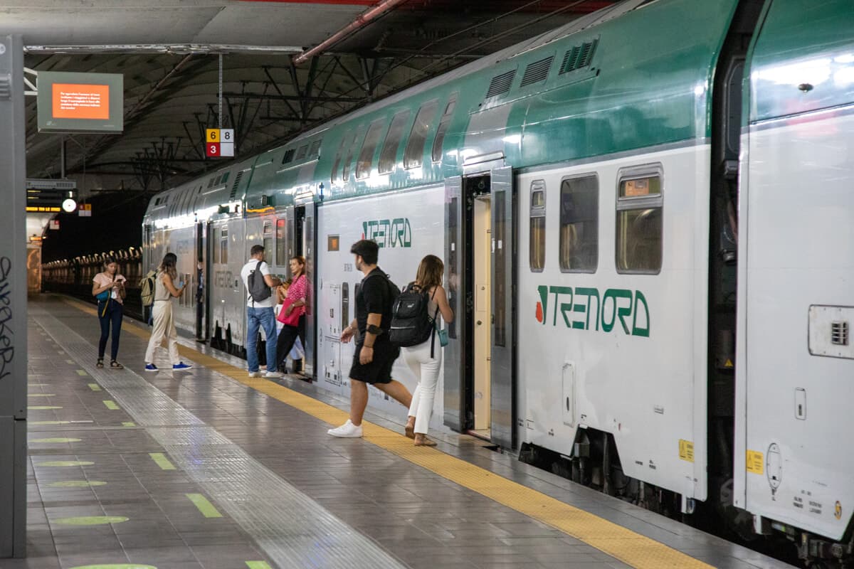 Chiuso per un mese il passante ferroviario: i passeggeri viaggeranno gratis in metrò, bus e tram