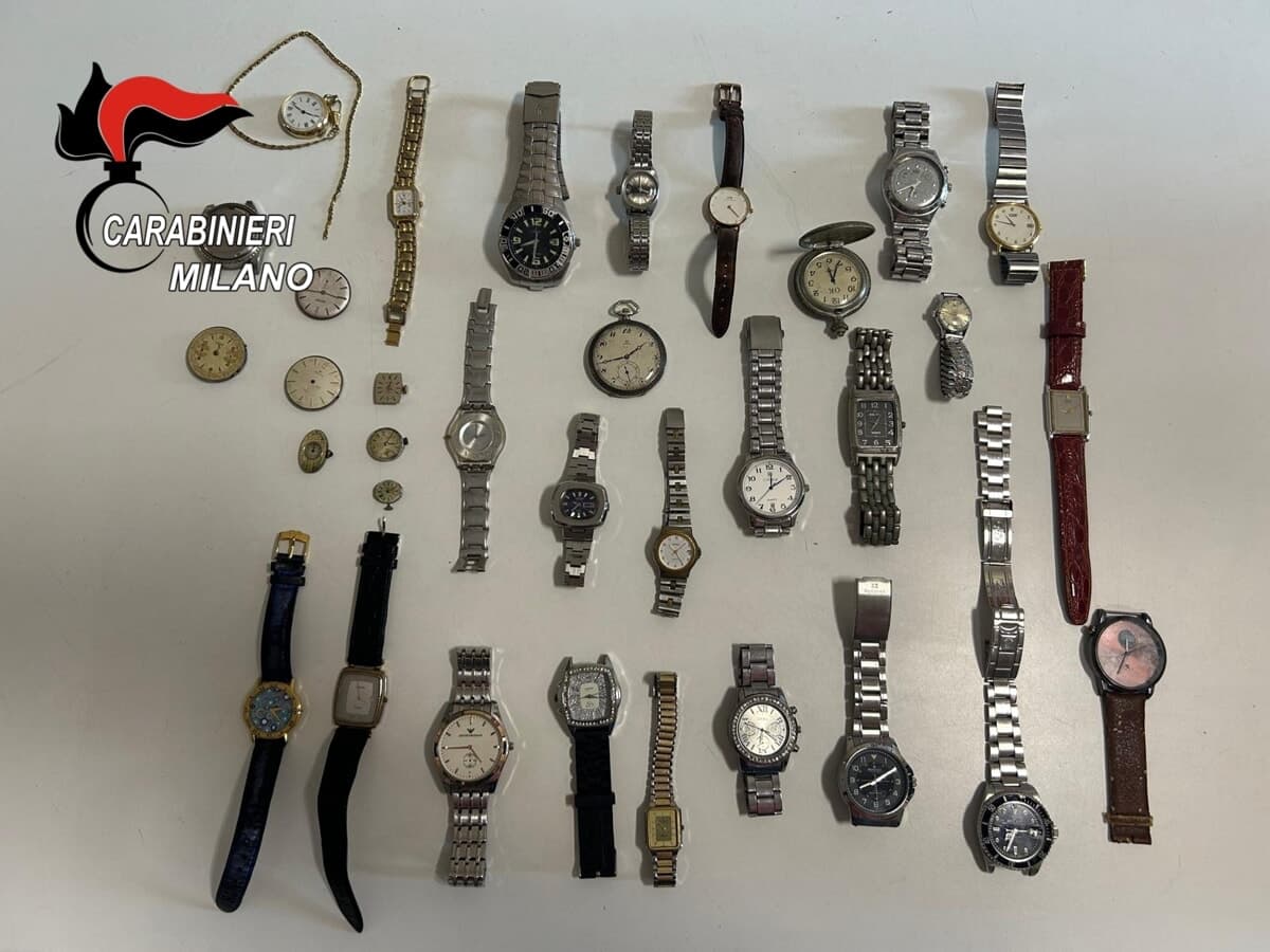 Rolex e altri 22 orologi sequestrati: i carabinieri cercano i legittimi proprietari