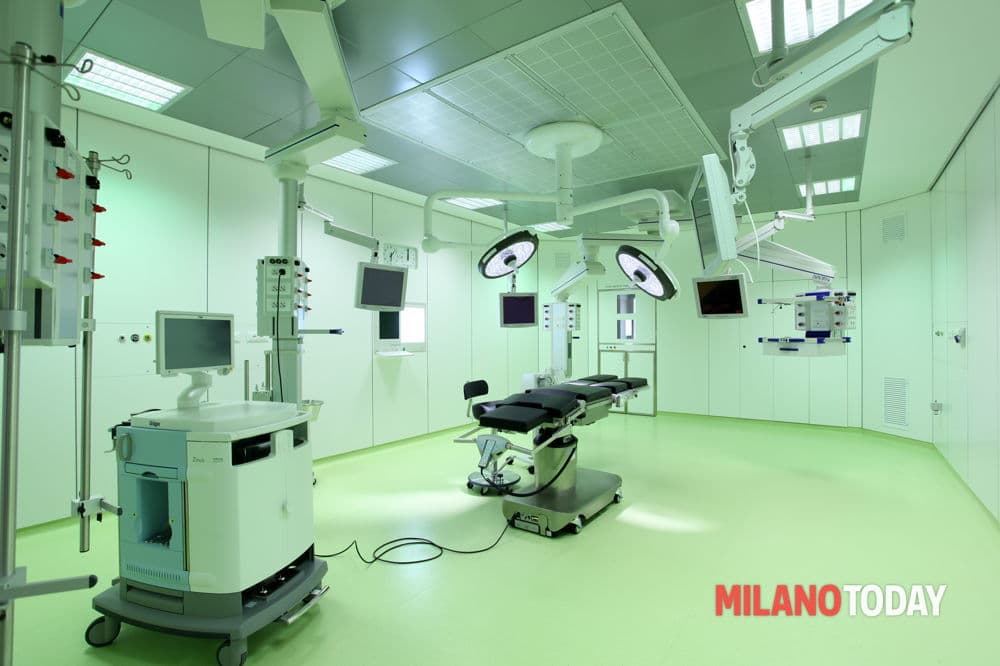 Il caso all'ospedale Buzzi: "In fondo alla lista degli interventi perché sieropositiva". Paladini chiede chiarimenti