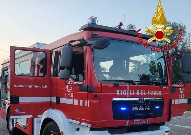 Saronno - L’incendio alle scuole Rodari di Saronno ha fatto danni per mezzo milione di euro. Nell’edificio la presenza di ignoti - Archivio - Varese News