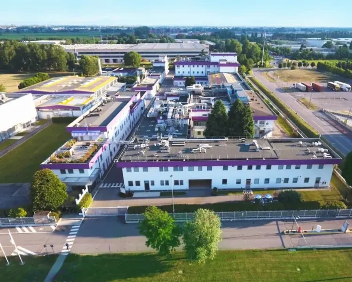 Malori alla Avara Pharmaceutical di Liscate: scatta l'evacuazione per 85 dipendenti