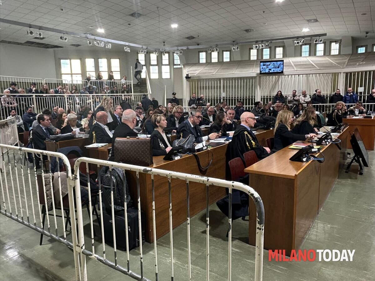 Cede il tetto dell’aula bunker di San Vittore, salta l’udienza del processo Hydra