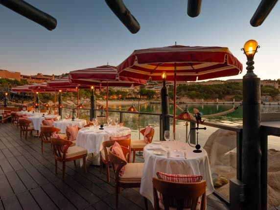 I ristoranti di Milano in trasferta in Costa Smeralda. Langosteria, Pescatore, Iyo e DaV: quante novità tra Porto Cervo e Porto Rotondo