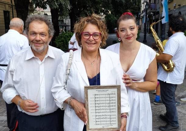 Saronno - La M° Demetra Fogazza dona a Saronno una marcia ispirata al Concerto degli Angeli - Archivio - Varese News