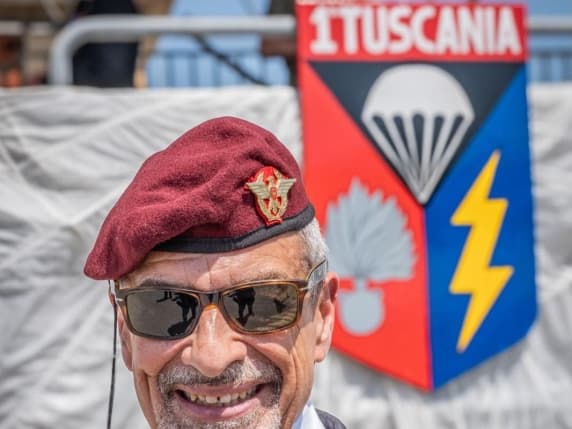 L’ex generale Burgio: «Basta con i pregiudizi, posso fare il sindaco di Milano. Auspico l’unione delle destre. E non ho nulla contro le moschee»
