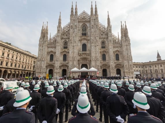 Milano, taglio dello stipendio ai vigili in ferie. Il Comune perde 30 cause identiche e dovrà risarcire 311 ghisa: tegola da oltre 600 mila euro