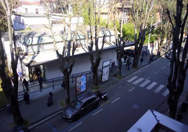 Saronno - Furto nella notte alle Poste di via Manzoni a Saronno: i ladri forzano la cassaforte del bancomat - Archivio - Varese News