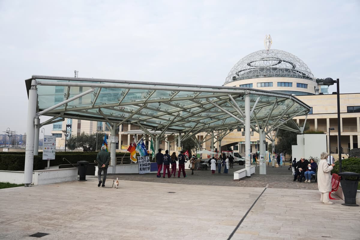 Embrione impiantato nella paziente sbagliata: il caso al laboratorio di Pma del San Raffaele