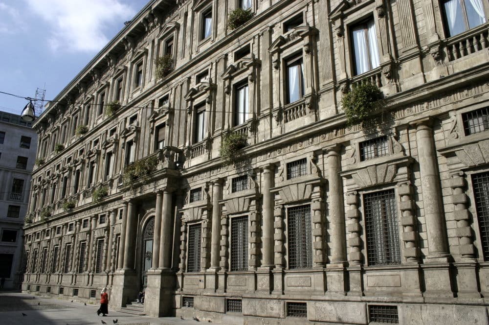 Il comune di Milano assume a tempo indeterminato, il nuovo concorso per 16 posti: stipendio da 25mila euro
