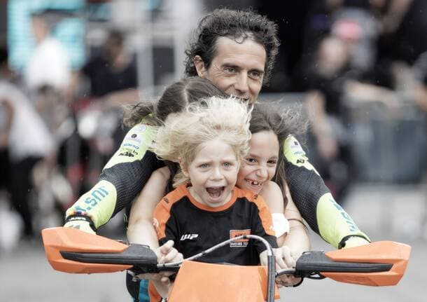 Locarno - Marco Melandri e Vanni Oddera portano a Locarno il motociclismo che fa bene al cuore -  - Varese News