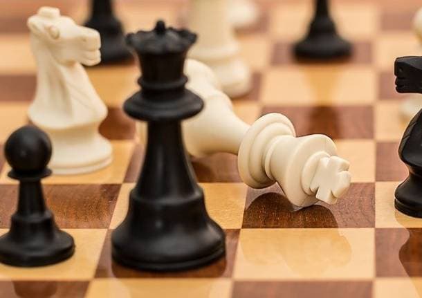 Rovellasca - Scacchi e Scala 40 sotto le stelle: doppio torneo al Parco Burghè di Rovellasca - Lombardia - Varese News