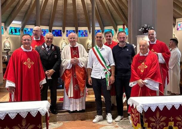 Porto Ceresio - Porto Ceresio in festa per i 60 anni di sacerdozio di Don Enrico Carrettoni -  - Varese News