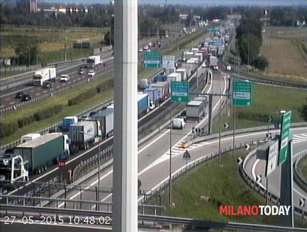 Incidente in tangenziale Est tra Linate e Rubattino: caos traffico e lunghe code