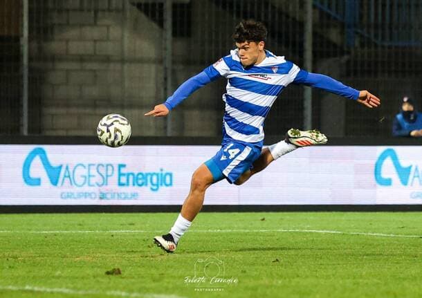 Calcio - Pagelle - Pagelle Pro: Mastroianni lotta e segna, Rovida evita il peggio - Sport - Varese News
