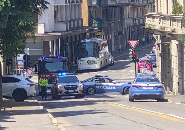 Varese - Precipita al suolo in via San Pedrino a Varese, è grave -  - Varese News