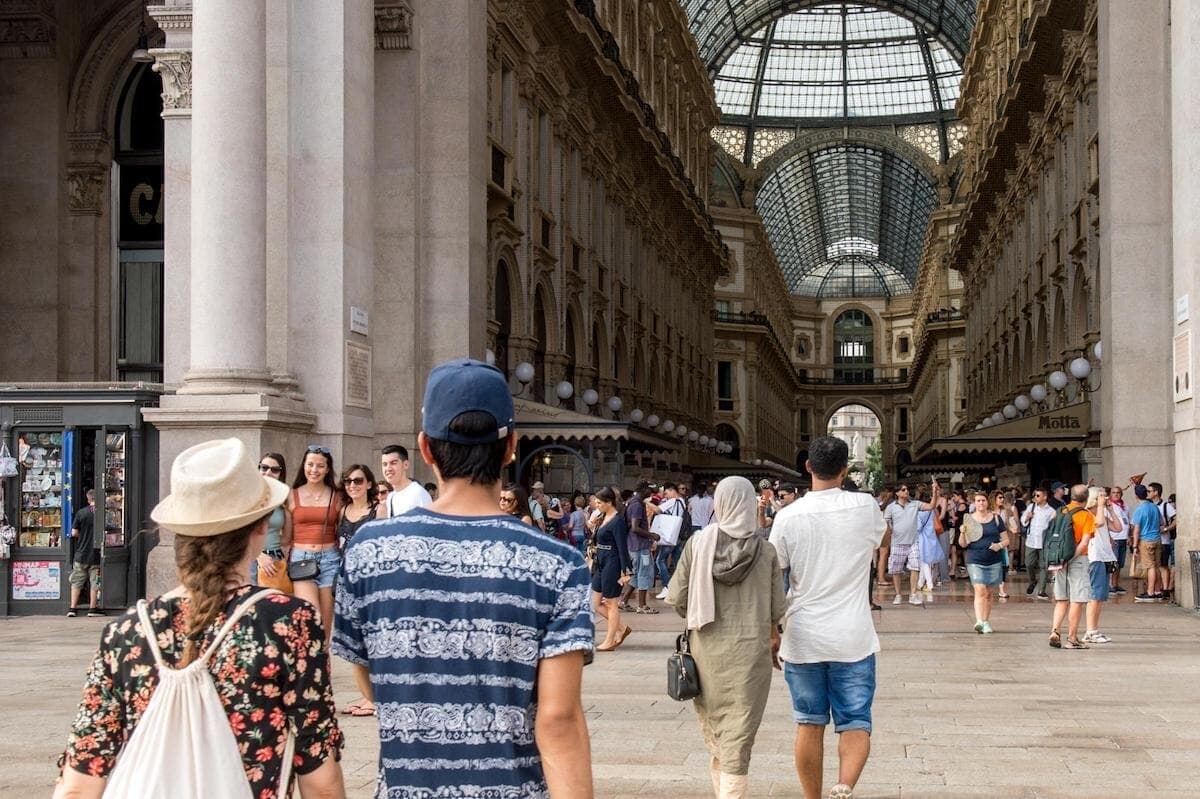 Caldo estremo, consumi elettrici a +40%: il piano da 800 milioni per ridurre i blackout