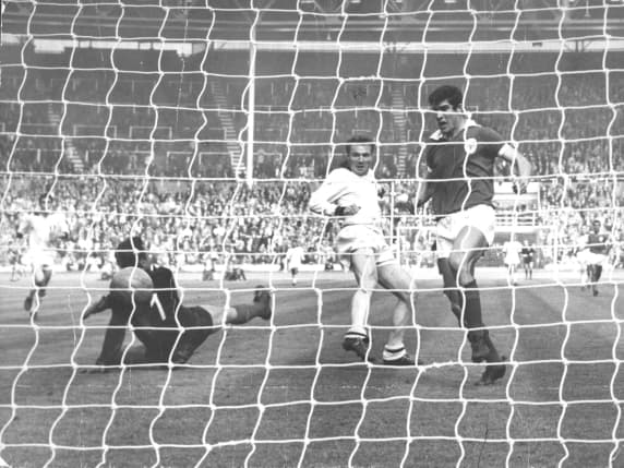 José Altafini compie 88 anni: «Non sopporto i giocatori che picchiano, come gli argentini. Salvo solo Messi. Il Brasile di adesso? Indecente»