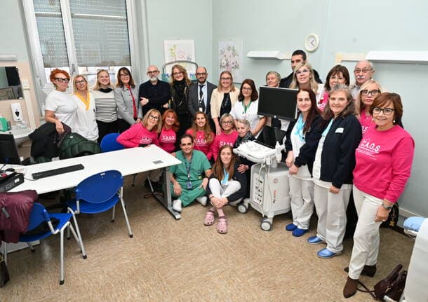 Varese - L’associazione Caos dona un nuovo ecografo alla Breast Unit di ASST Sette Laghi - Salute - Varese News