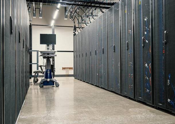 Cesate - A Cesate quasi 5.000 firme contro il data center: “Ora servono risposte” - Archivio - Varese News