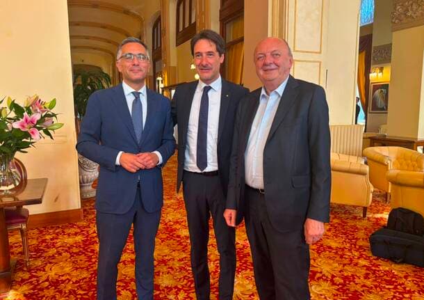 Varese - Bollette, crisi e futuro: a Varese si è discusso di energia con il ministro dell’Ambiente Pichetto Fratin -  - Varese News