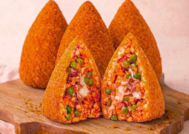 Solbiate con Cagno - Concagno in festa con cucina siciliana e abiti bizzarri - Lombardia - Varese News