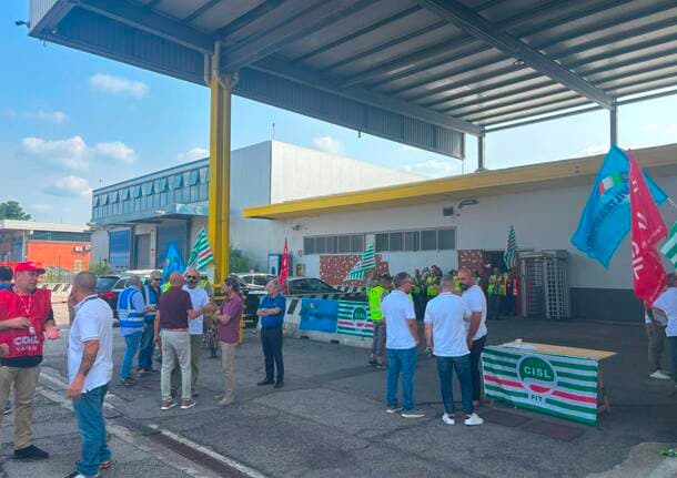  - Malpensa, Amazon e il nuovo appaltatore disertano l’incontro con i sindacati - Archivio - Varese News