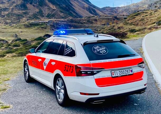 Canton Ticino - Canton Ticino, auto fuori strada ad Aranno: perde la vita un 18enne -  - Varese News