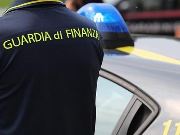 Finalter, Galli e Mezzadri indagati per false fatture: perquisizioni della Guardia di Finanza tra Milano e Genova