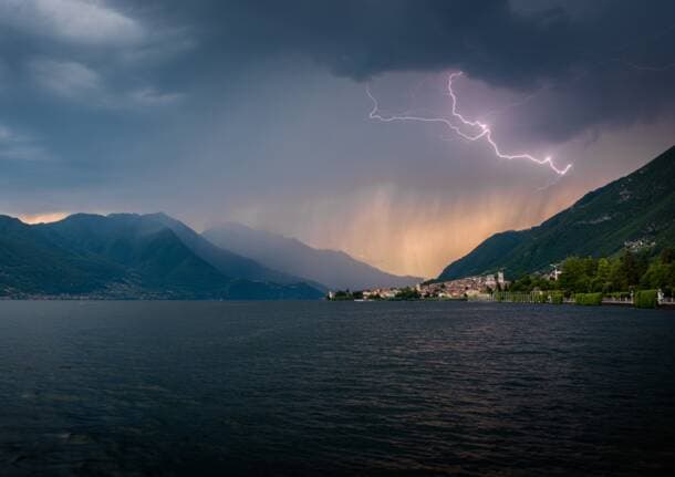 Meteo - Scatta anche in provincia di Varese l’allerta gialla per temporali: attesi rovesci fino a venerdì mattina -  - Varese News