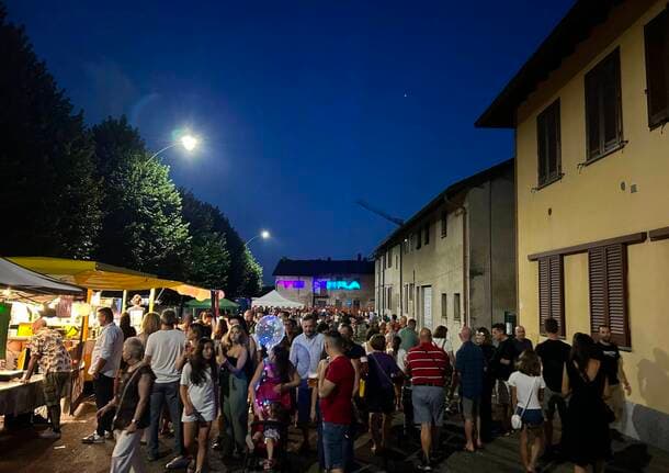 Cogliate - Sale l’attesa per la Notte Nera di Cogliate, si fa festa con mercatini, musica e street food - Archivio - Varese News
