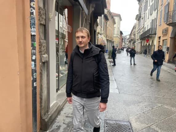 Alberto Stasi nelle relazioni di educatori e psicologi del carcere di Bollate: «Lontano dal personaggio di ghiaccio»