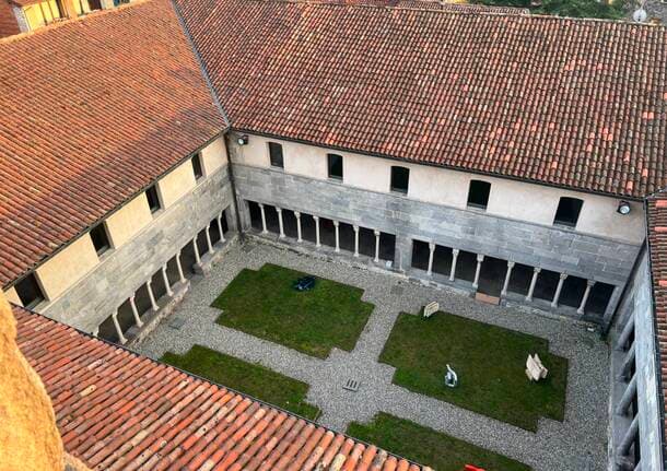 Gavirate - Giorgio Basfi torna alla pittura materica: la mostra al Chiostro di Voltorre -  - Varese News