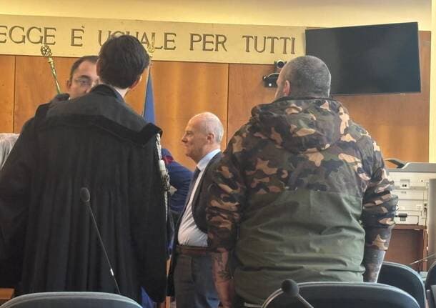Varese - Processo per diffamazione Berizzi – Dora: Alessandro Limido in aula in mimetica -  - Varese News