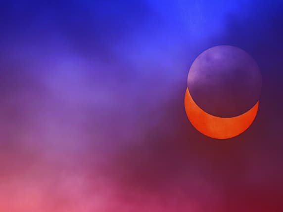 Eclissi solare parziale in Lombardia: questa sera l’evento. Ma il cielo non sarà totalmente oscurato. I luoghi dove vederla