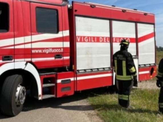 Busto Garolfo, cade nel Canale Villoresi mentre cerca di salvare un animale: salvata donna americana di 32 anni