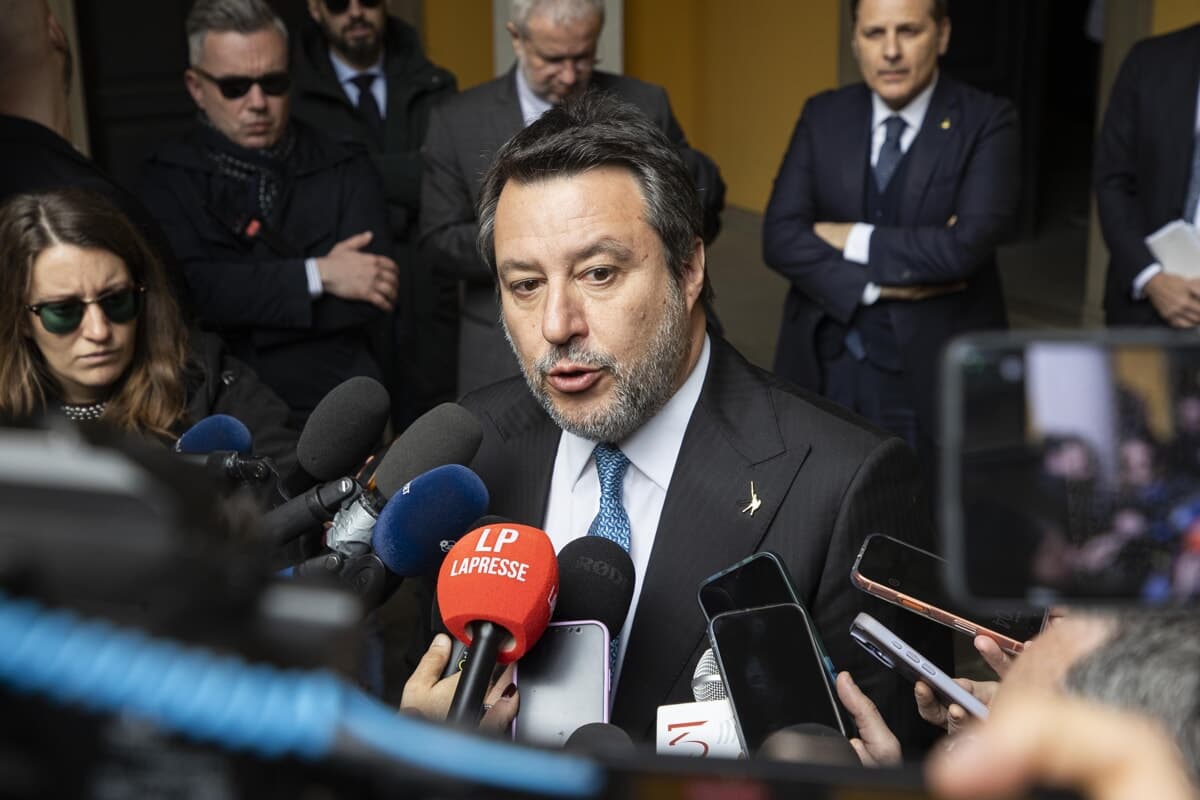 Autotrasporto in crisi, convocato tavolo d’urgenza a Milano: Salvini incontra le associazioni in prefettura