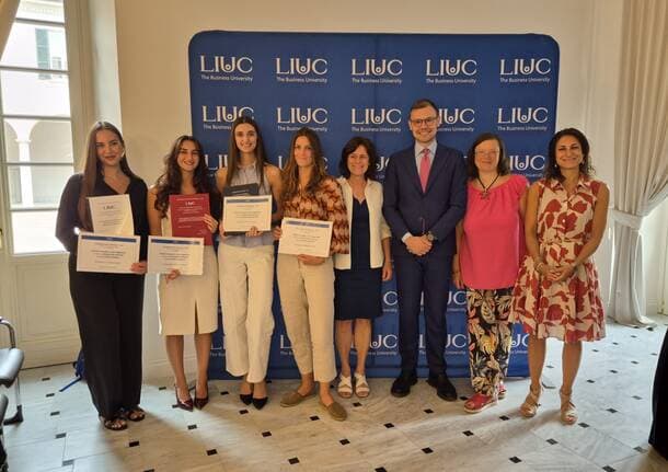 Scuola - Il cambiamento passa dai giovani: alla LIUC premiate quattro tesi che trasformano la diversity in un vantaggio per le imprese - Archivio - Varese News