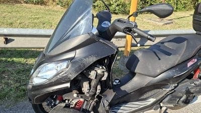 Auto contro moto a Vidalengo, grave un 53enne: trasferito in elicottero in ospedale. Lunghe code
