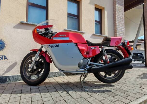 Samarate - Che pezzo di design: la MV Agusta 750 America protagonista a Gorizia della mostra “Italia Settanta. La creatività come antidoto: arte, moda, design”. - Gallarate/Malpensa - Varese News