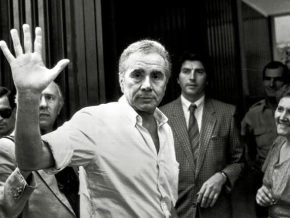 Enzo Tortora, l'arresto il 17 giugno 1983. Quei pm «Maradona del diritto». E tanti giornalisti come pecore