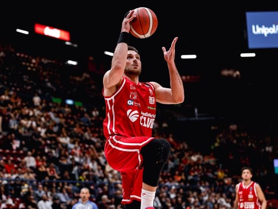 Basket, l'Olimpia Milano stasera a Venezia a caccia dello scudetto numero 32: la serie sul 2-0 dopo le partite al Forum