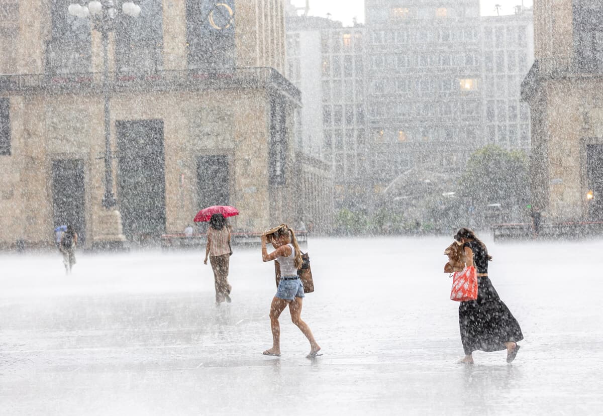 A Milano è previsto un forte temporale: scatta l'allerta meteo