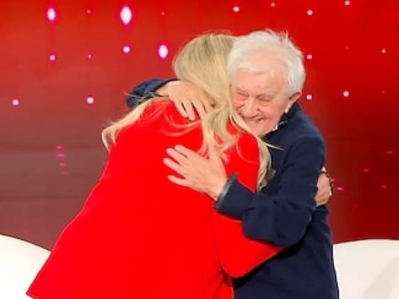 Mara Venier: «Ho perso un secondo padre». Beppe Sala: «Era l'anima di Milano, sempre attento al prossimo» | Le reazioni alla morte di Don Mazzi in diretta