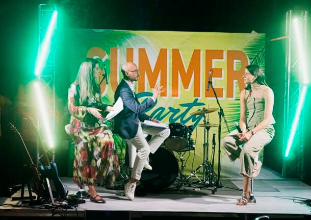 Castellanza - La pallavolista Benedetta Sartori ospite al Summer Party di Area Giovani: “Dietro ogni successo ci sono sacrificio e passione” - Archivio - Varese News