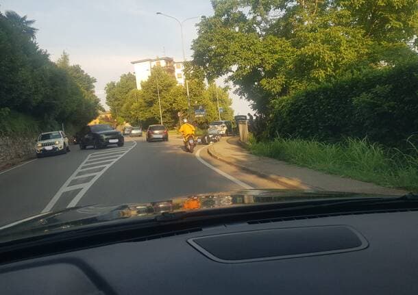 Barasso - Moto contro Suv a Barasso, a terra uomo di 66 anni -  - Varese News