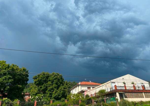 Meteo - Maltempo in arrivo sul Varesotto, scatta l’allerta meteo: arancione nel Basso Varesotto, gialla sui laghi e le Prealpi -  - Varese News