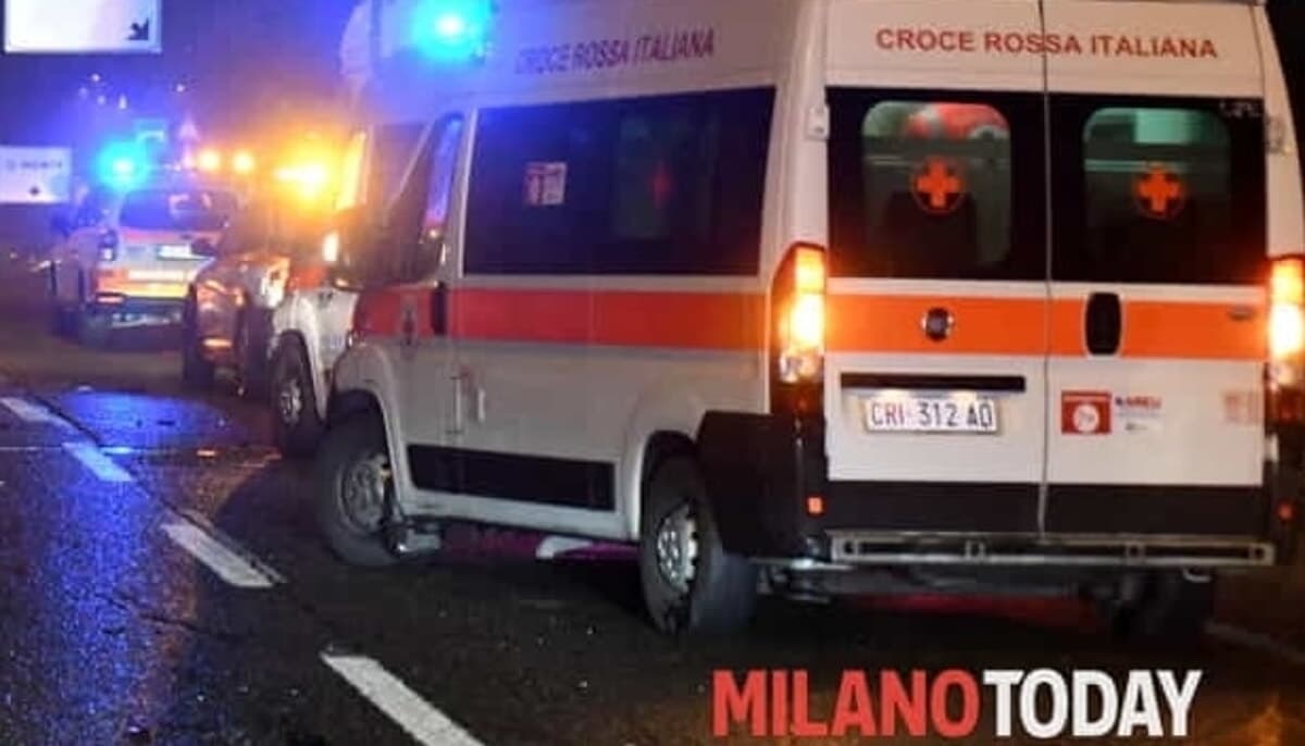 Schianto sulla provinciale nel Milanese, giovani feriti: anche due 17enni
