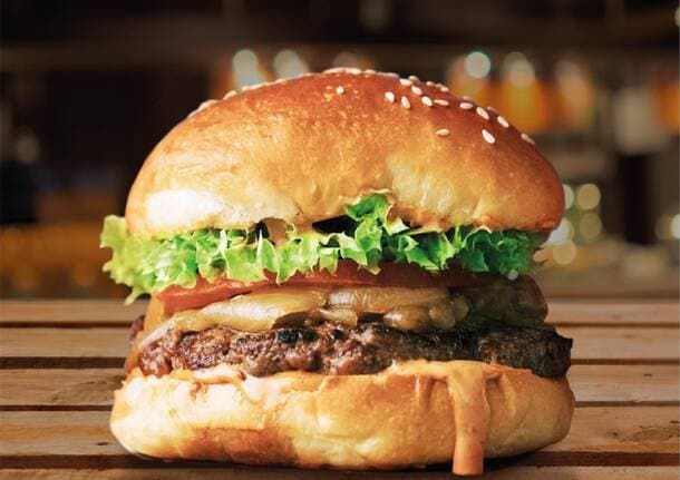 Mozzate - “Sant’Alessandro Burger Party”, una domenica di festa all’oratorio di Mozzate - Archivio - Varese News