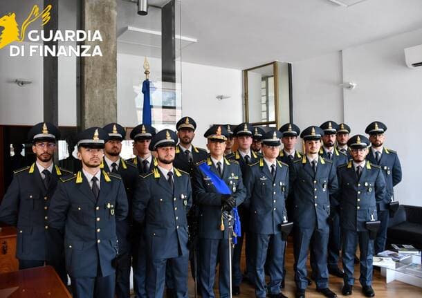 Como - A Como 14 nuovi finanzieri giurano fedeltà alla Repubblica a Palazzo Terragni -  - Varese News